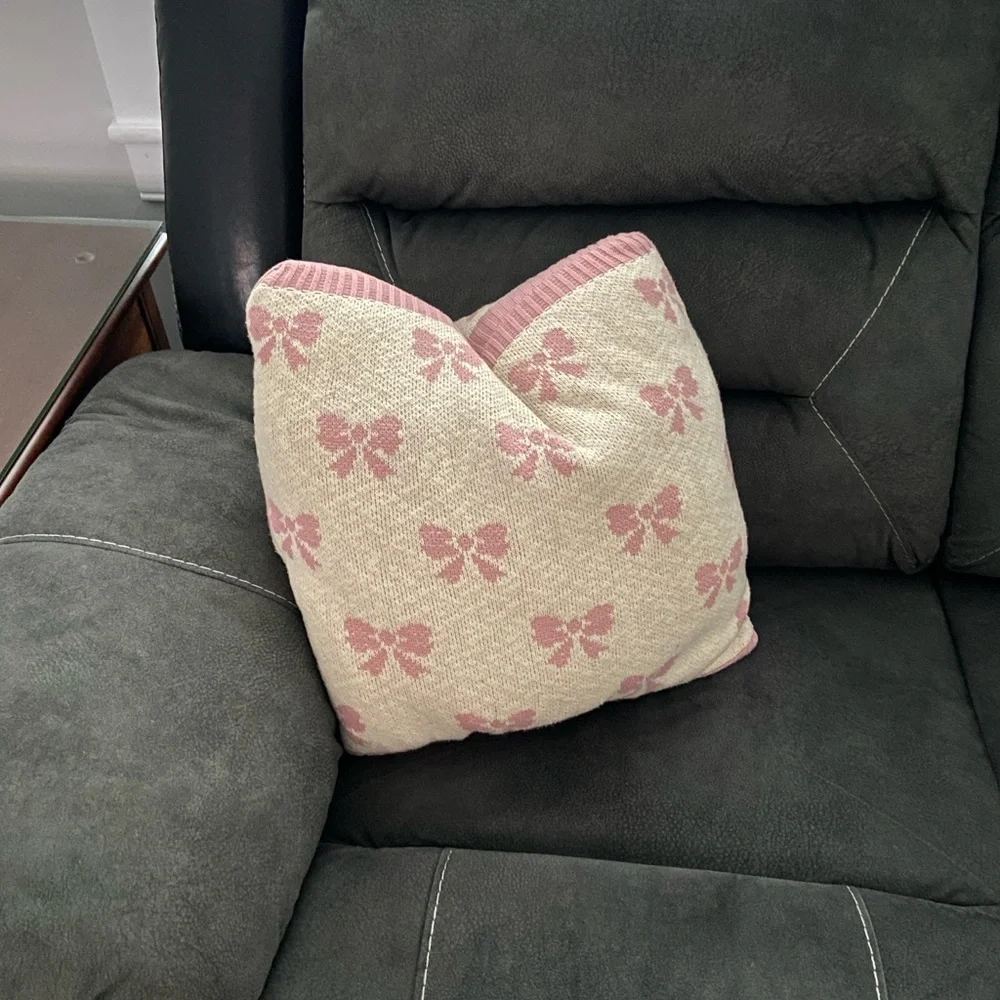 Pink Bow Throw pillow Coquette
